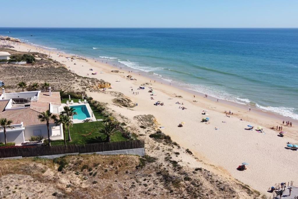 Charming Beachside Apartment- The Perfect Getaway! Albufeira Eksteriør bilde