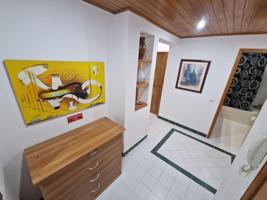 Charming Beachside Apartment- The Perfect Getaway! Albufeira Eksteriør bilde