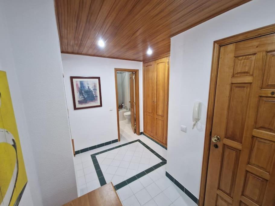 Charming Beachside Apartment- The Perfect Getaway! Albufeira Eksteriør bilde