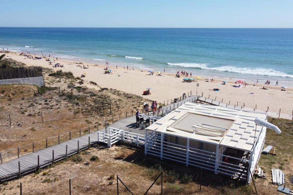 Charming Beachside Apartment- The Perfect Getaway! Albufeira Eksteriør bilde